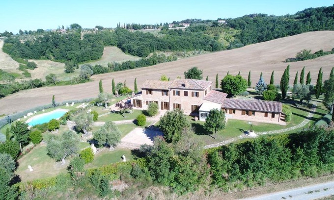 Chiusi Villa | Experience Casale Rosino: A 10/10 Family-Friendly Escape