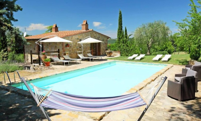 Parrano House | Inviting Casale Verciano: Pool, Spa & Family Amenities
