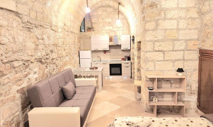 Molfetta Apartment | Discover CasAmì: Pet-Friendly Haven with Ocean Views