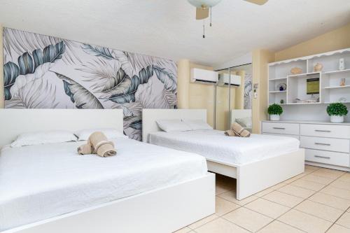 Pedernales House | Relax at Casamares Private Room with Pool & Hot Tub