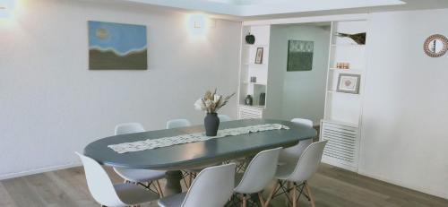 Mendoza City Center House | Kid-Friendly Retreat at CasaParque Mendoza – 4-Star Excellence