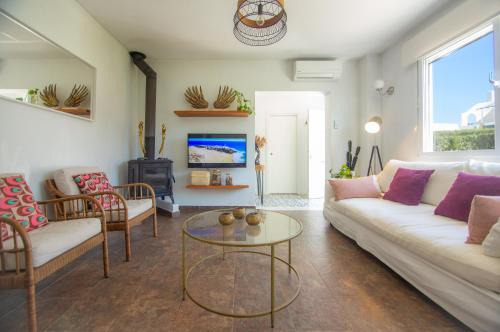 Zahora Apartment | Oceanfront Casara Cinco with Private Beach Access & View