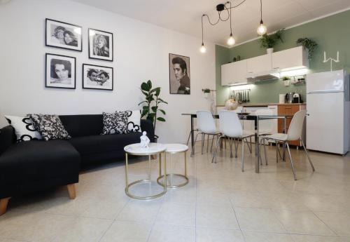 Riccione Apartment | Discover CasaRava Sul Parco: Oceanfront Paradise Awaits