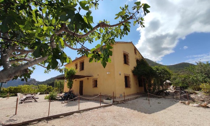 Huerta de Arriba House | Pet-Friendly Oceanfront Stay at Casas Amarillas Finca