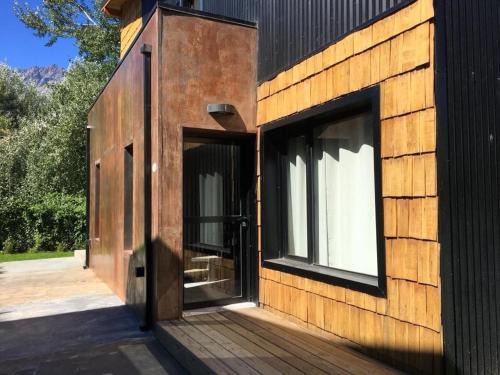 El Bolson Cabin | Guest Rated 10/10: Casas Chaura with Hot Tub & Breakfast