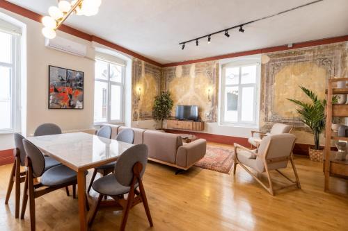 Galata Apartment | Casas Con Fresco - Stunning Spacious Apartments in Prime Location