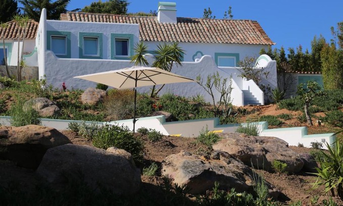 Zambujal de Cima House | Oceanfront Retreat at Casas da Vista with Pool Access