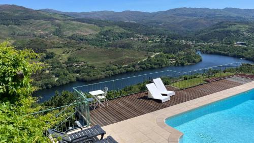 Arcos de Valdevez Villa | Relaxing Oceanfront Retreat at Casas das Olas