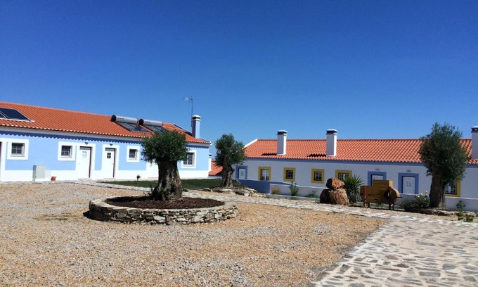 Santiago do Cacem House | Relaxing Stay at Casas de Miróbriga with Ocean Views
