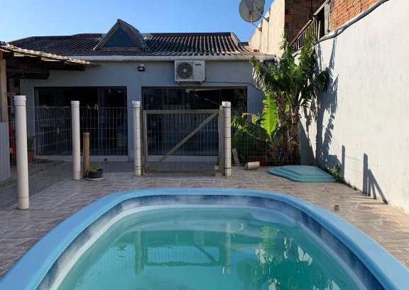 Cassino House | Inviting Beach Houses Cassino 1 & 2 with Pool and Spa
