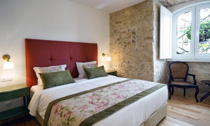 Sao Bento House | Discover Casas de São Bento: 4-Star Comfort Awaits