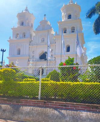 Esquipulas Apartment | Pet-Friendly Retreat at Casa Diversa - Rated 8.6/10!