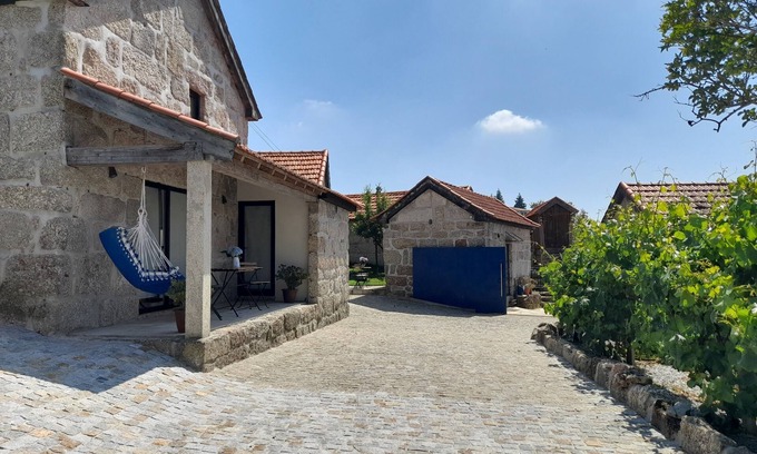 Sao Simao Cottage | Guest Rated: 9.8 at Casas do Arrabalde in Gouveia
