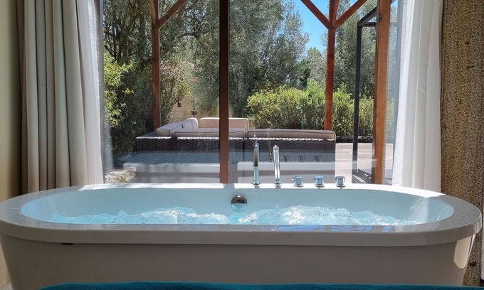 Cardielos Other | Discover Casas do Monte de Roques: Pool, Spa & Top Ratings