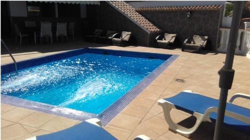 Guevejar House | Family-Friendly Oasis with Pool Near Granada - Casa Medina