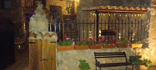 Riopar Viejo House | Guest Rated: 9.3 at Casas Rurales el Olmo with Restaurant