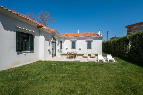 Aguda House | Family-Friendly Retreat at Casas São João by Ana Ferro Rentals