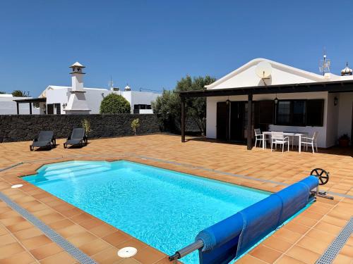 San Bartolome House | Discover Oceanfront Comfort at Casas Tomare I