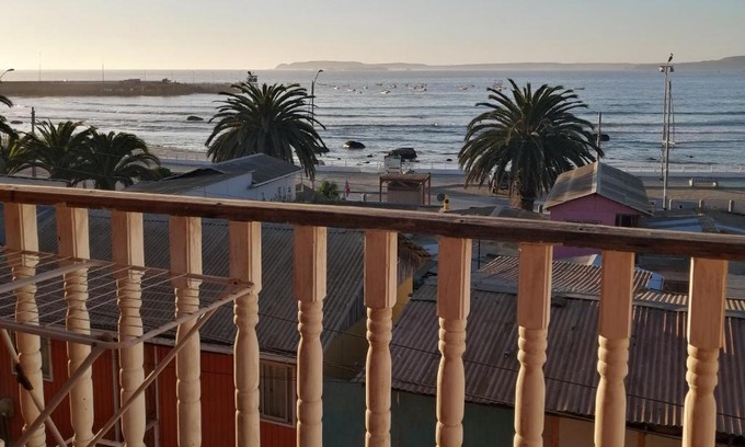Los Vilos House | Relaxing Oceanfront Getaway at Casas y Cabañas Nofal