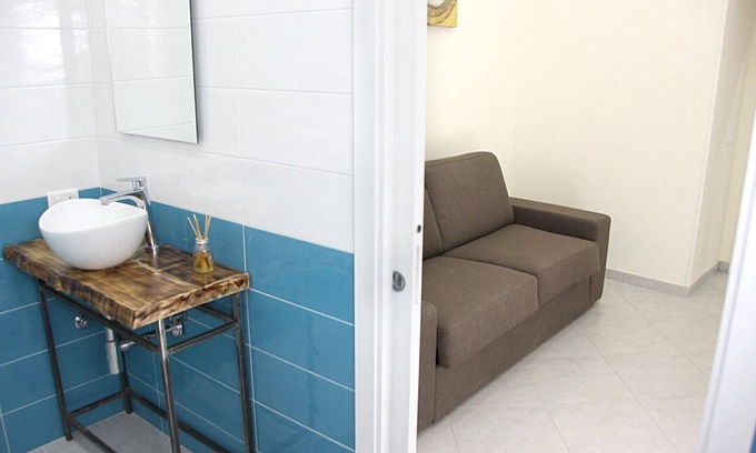 Montecalvario House | Family-Friendly Getaway at Casavacanzemariospaccanapoli