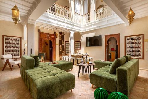 El Hara Villa | Casbah Amor - Rooftop with Pool & Air Conditioning