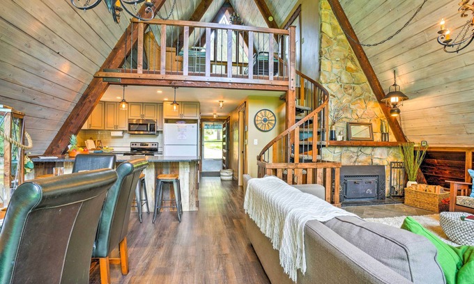 Cascade Cabin | Cozy Cascade A-Frame Cabin with Lake Views & Spa Amenities