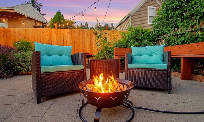 Cle Elum Apartment | Perfect Cascade Getaway - Cle Elum with Kitchen & Patio