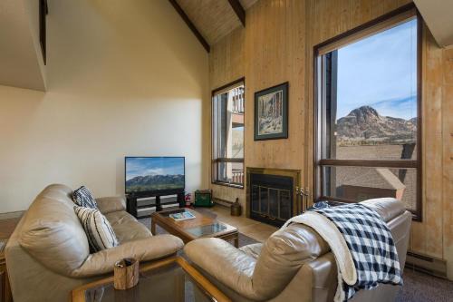 Purgatory House | Experience Cascade Village: Family-Friendly & Poolside Fun