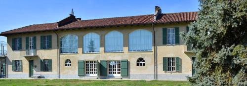 Castelnuovo don Bosco House | Discover Cascina Barosca: Pet Friendly & Family Welcoming