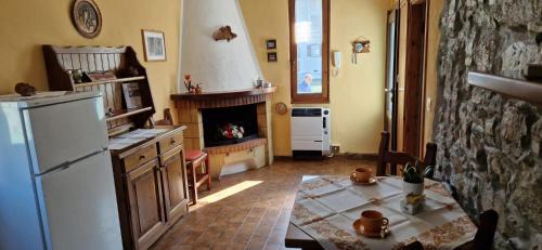 Lanzo d'Intelvi Apartment | Oceanfront Retreat at Cascina Del Galin - Rated 9.2/10