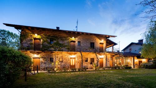 Peveragno House | Discover Cascina La Commenda: Rated 9.3 with Great Amenities