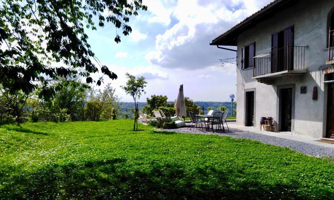 Novello House | Experience Cascina Linét: Oceanfront Retreat with Pool