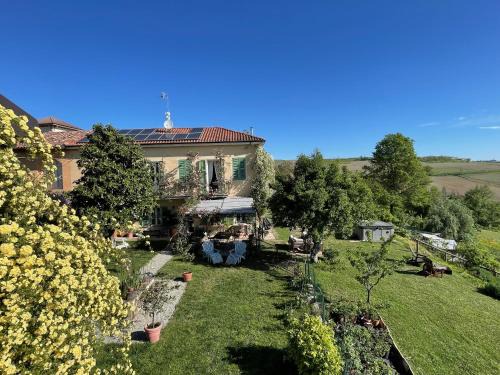 Sanico House | Beautiful Cascina Vicentini: Oceanfront with Hot Tub & Pets