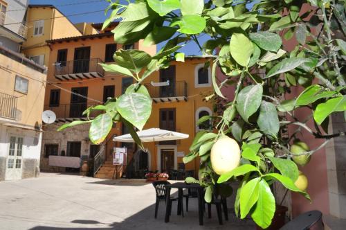 Licata Apartment | Relax at Case Albergo Al Cortiletto with Ocean Views