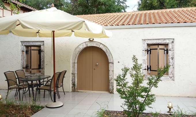 Lefkas House | Pet-Friendly Escape at Case of Dragano 2 with Ocean View