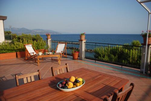 Pioppi House | Oceanfront Retreat at Case Pioppi - Guest Rated 9.3/10