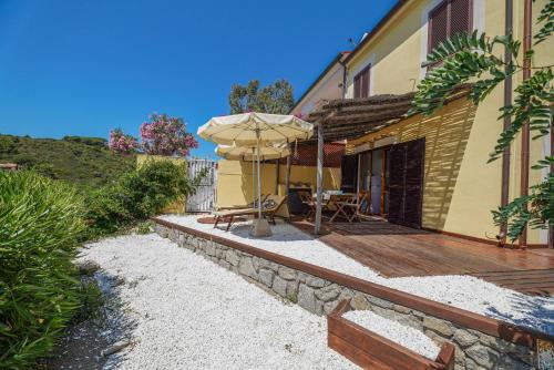 Fetovaia House | Discover Barbatoja: Beachfront Retreat with Hot Tub & Views