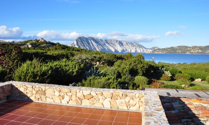 Capo Coda Cavallo House | Pet-Friendly Getaway at Case Vacanza Cala Paradiso