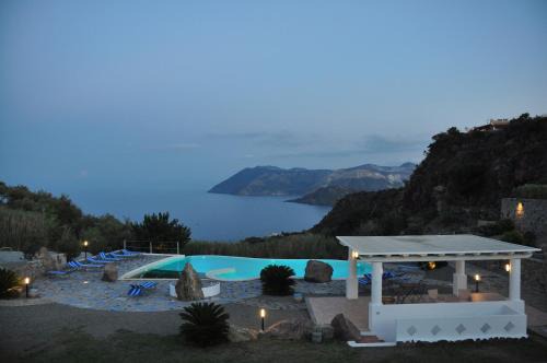 Lipari Apartment | Oceanfront Retreat: Case Vacanze Margherita, Rated 10/10