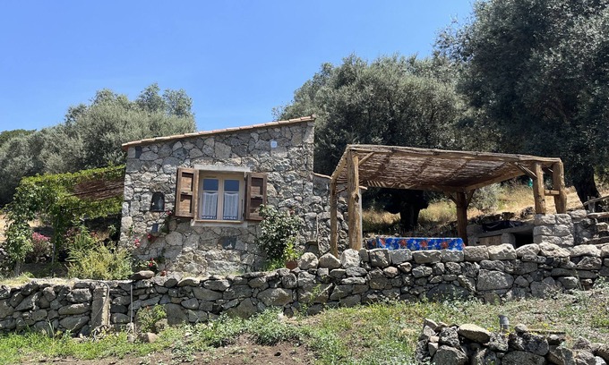 Sartene Cottage | Discover Caseddu: Guest Rated 9.8 with Oceanfront Views