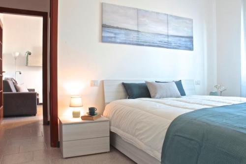 Cernusco sul Naviglio Apartment | Tranquil CASA MATABU': Bright Child-Friendly Retreat