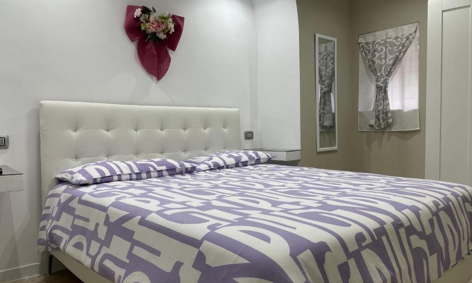 Portici Apartment | Pet-Friendly Casetta del Granatello with Ocean Views