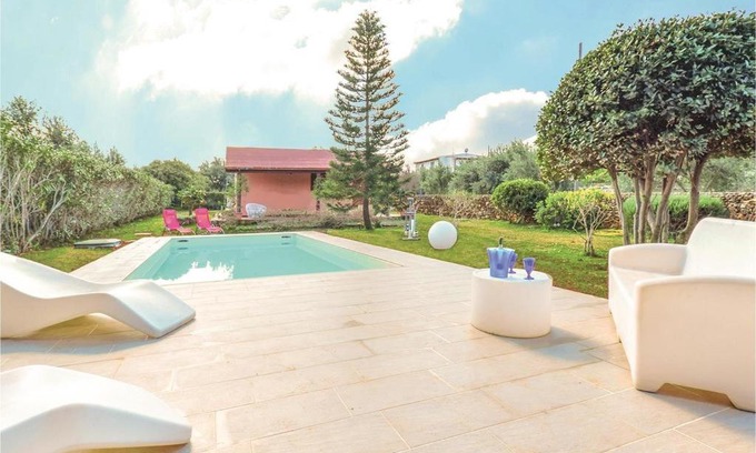 Villa Grazia di Carini House | Pet-Friendly Retreat at Casetta in Villa - Rated 10/10