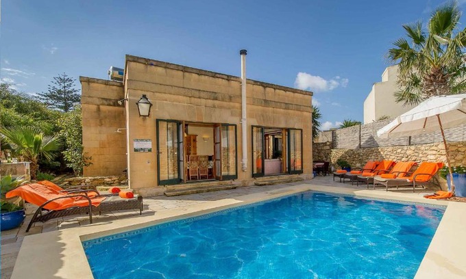 Sannat House | Pet-Friendly Casetta Menzja Bungalow with Pool & High Ratings