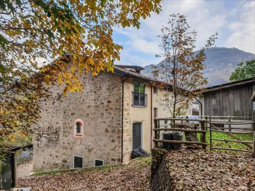 Recoaro Terme House | Pet-Friendly Retreat at Casetta Spoleke for Families