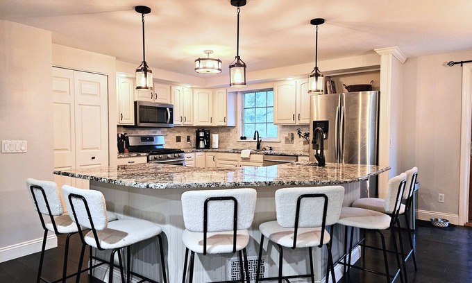 Webster Crossing House | Casey's Place: Private Pool & Chef's Kitchen