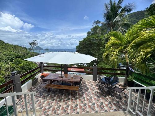El Nido House | Cashew Blossom Boutique Guest Home