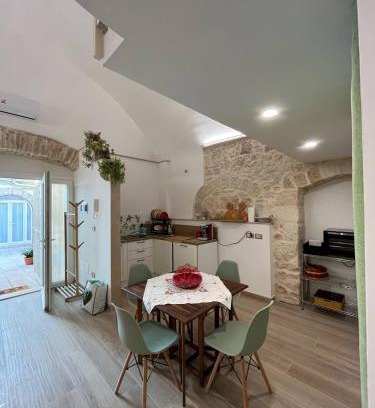 Molfetta House | Exceptional Casina dei Fiori: 4-Star Pet & Child Friendly Stay