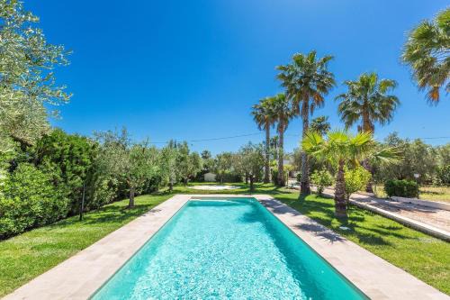 Cutrofiano House | Family-Friendly Casina Litta with Pool & High Guest Ratings