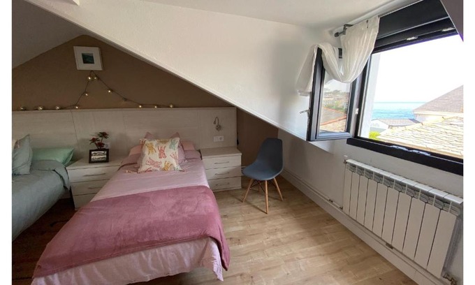 Puerto de Vega House | Pet-Friendly CASINA VEGA with Ocean Views in Puerto de Vega